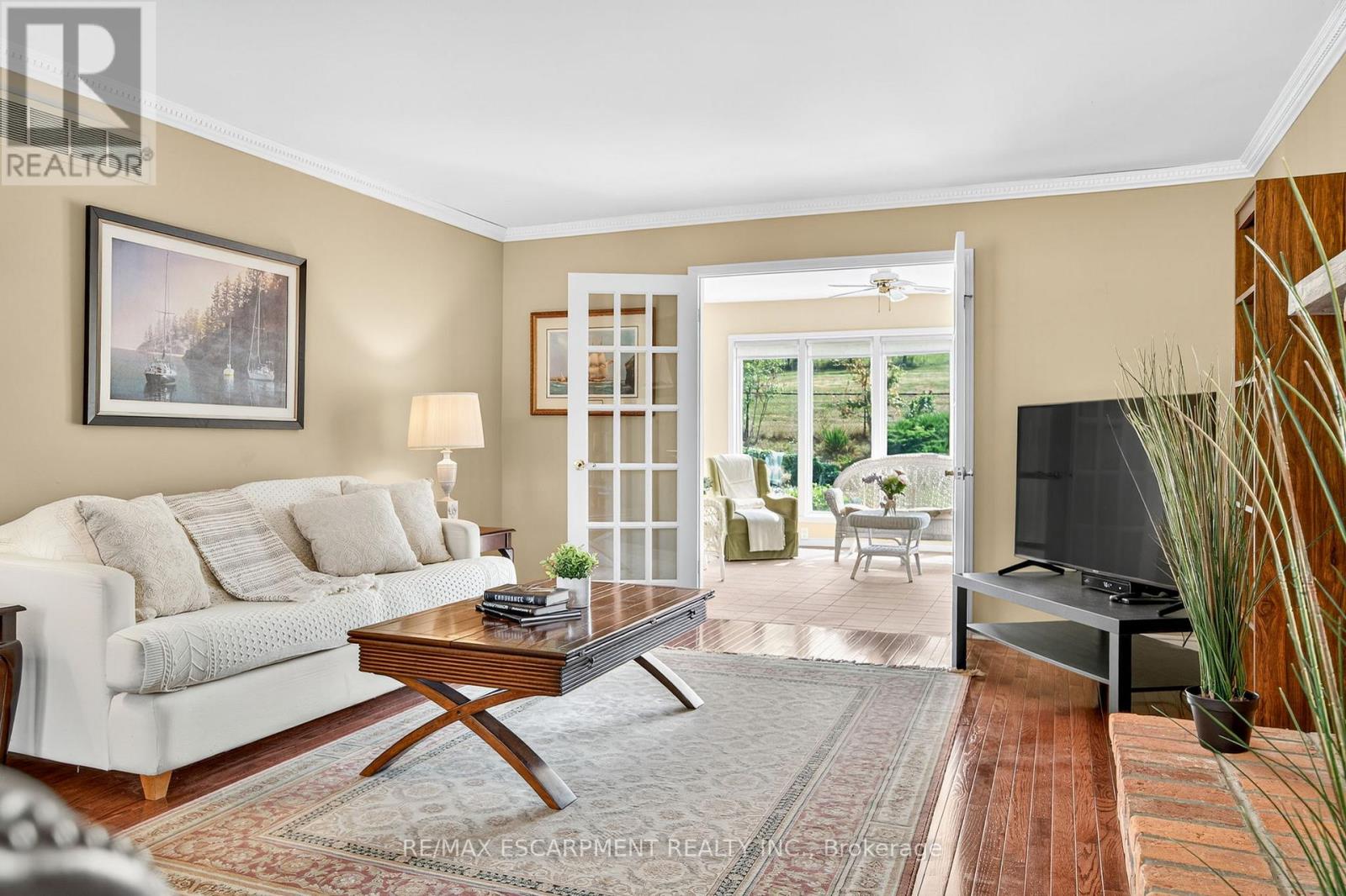 22 Weneil Drive, Hamilton, Ontario  L8B 0Z6 - Photo 22 - X12486886