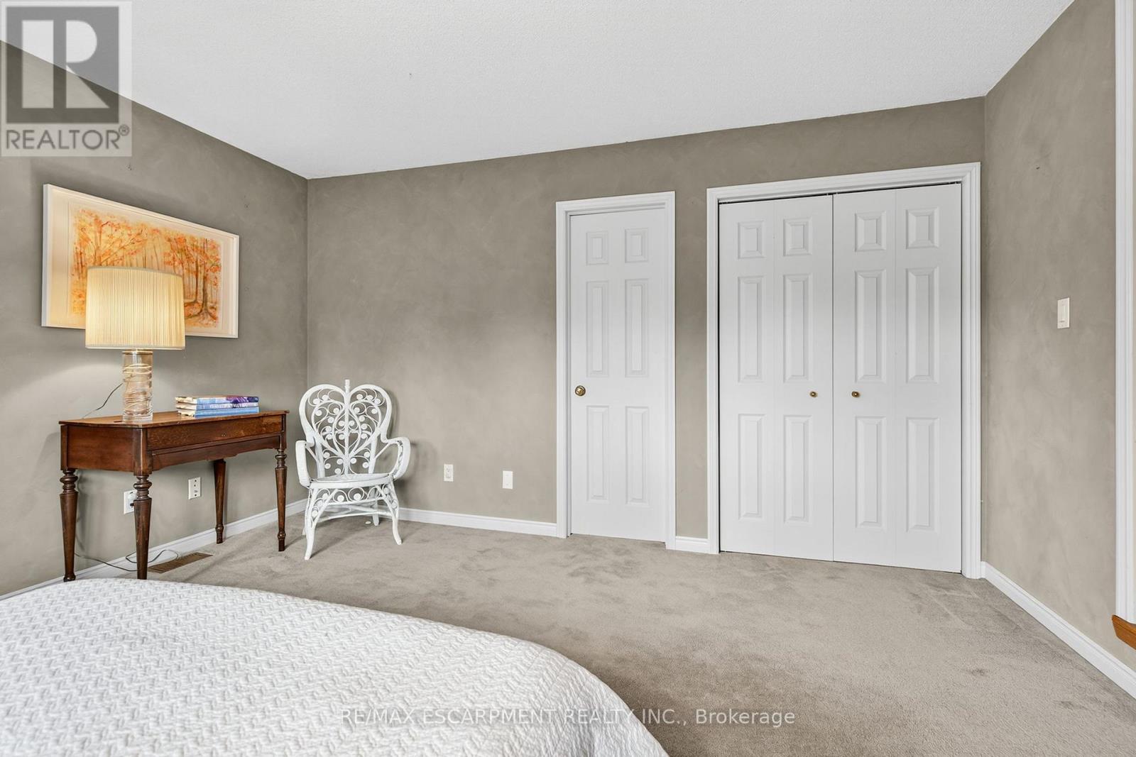 22 Weneil Drive, Hamilton, Ontario  L8B 0Z6 - Photo 37 - X12486886