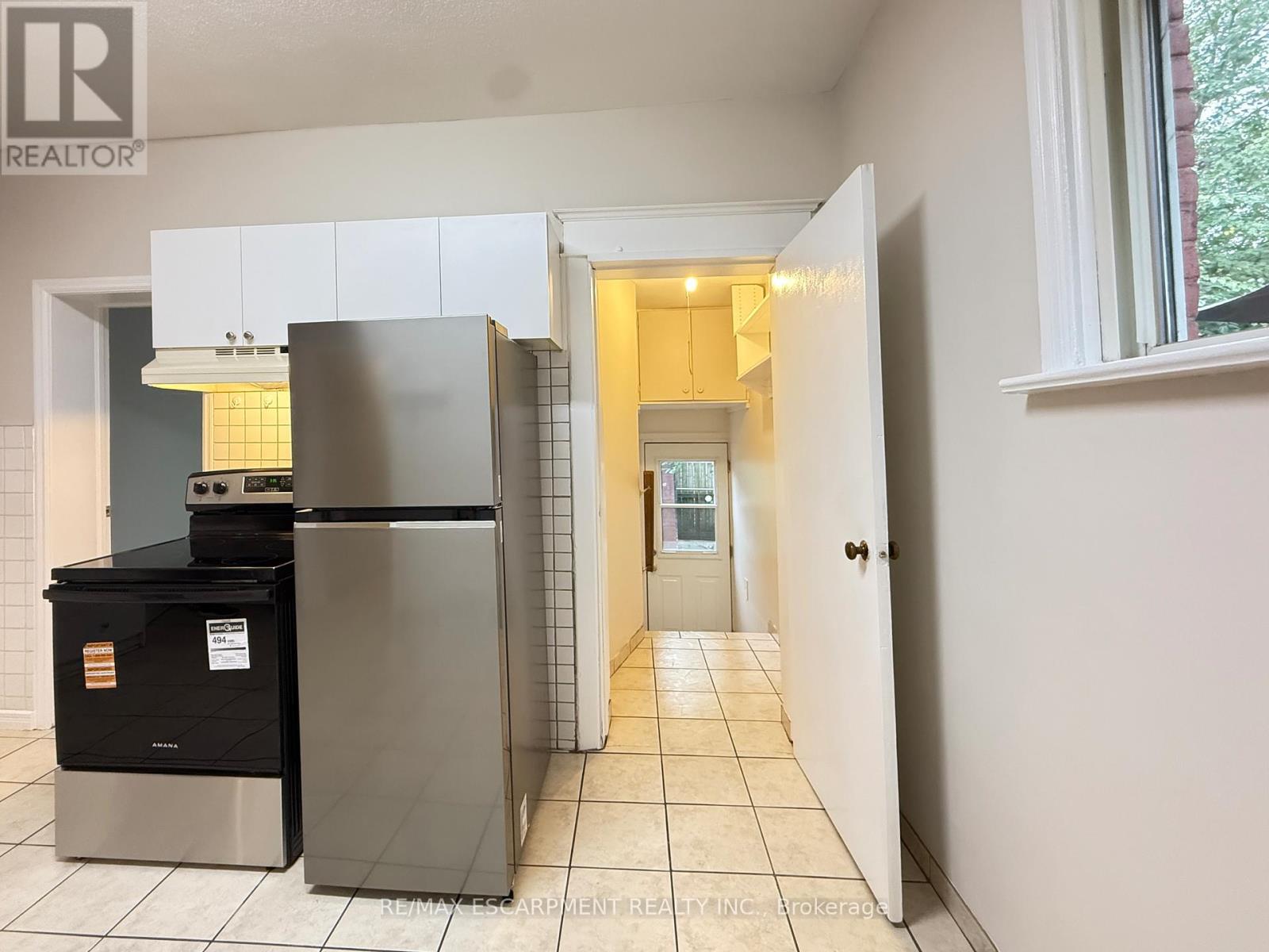 24 Somerset Avenue, Hamilton, Ontario  L8L 2L5 - Photo 12 - X12486896