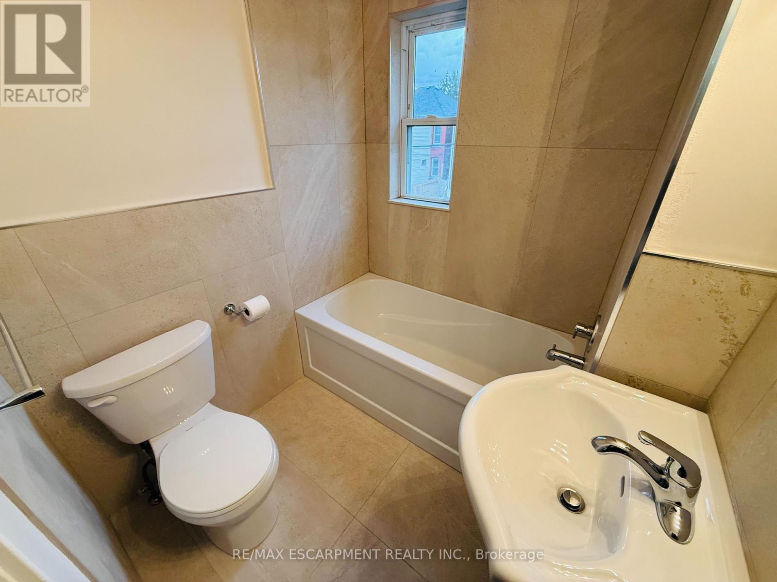 24 Somerset Avenue, Hamilton, Ontario  L8L 2L5 - Photo 23 - X12486896