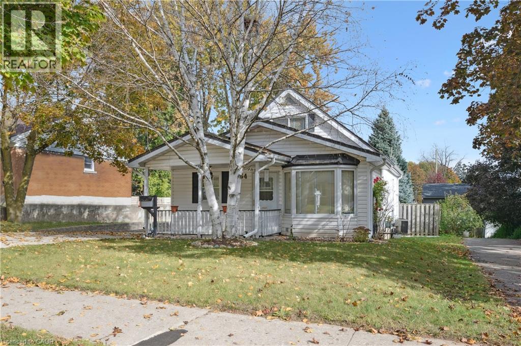 34 Belmont Avenue E, Kitchener, Ontario  N2M 4B9 - Photo 2 - 40781067