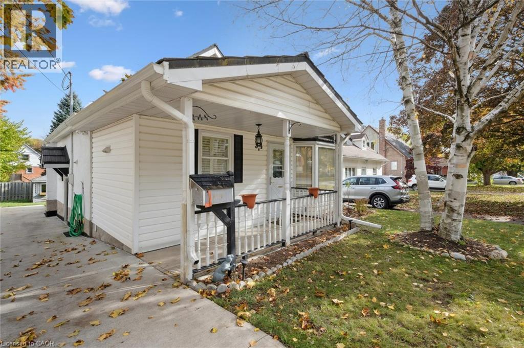34 Belmont Avenue E, Kitchener, Ontario  N2M 4B9 - Photo 3 - 40781067