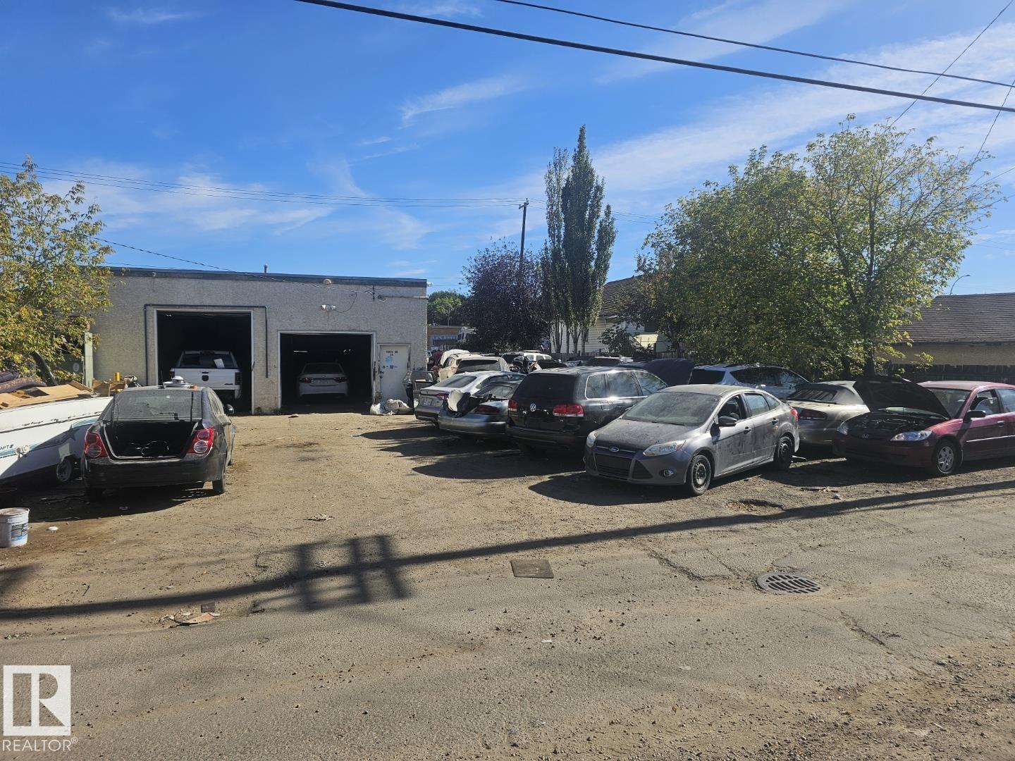 12124/12122 66 St Ne, Edmonton, Alberta  T5B 1J8 - Photo 2 - E4463853