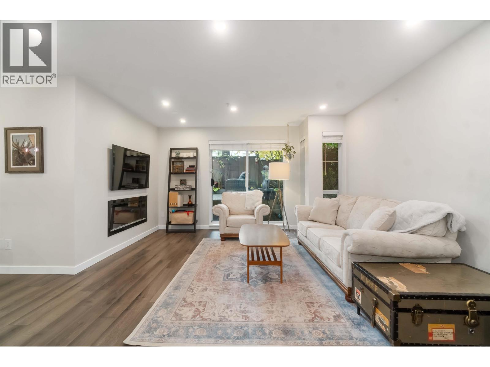 310 1000 Bowron Court, North Vancouver, British Columbia  V7H 2V8 - Photo 7 - R3061181