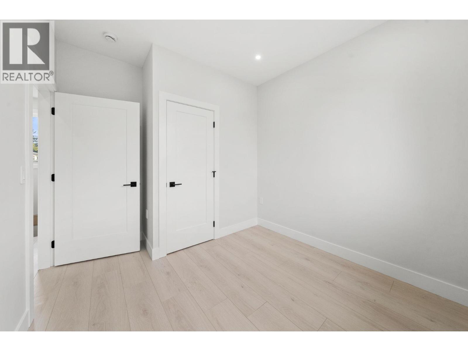 1 3274 E 44th Avenue, Vancouver, British Columbia  V5R 3B1 - Photo 24 - R3062606