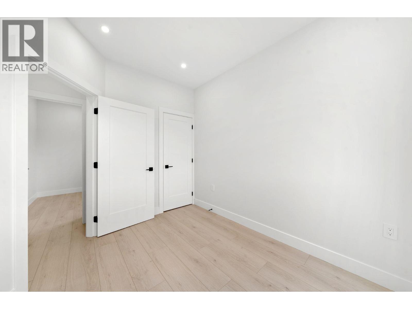 1 3274 E 44th Avenue, Vancouver, British Columbia  V5R 3B1 - Photo 33 - R3062606