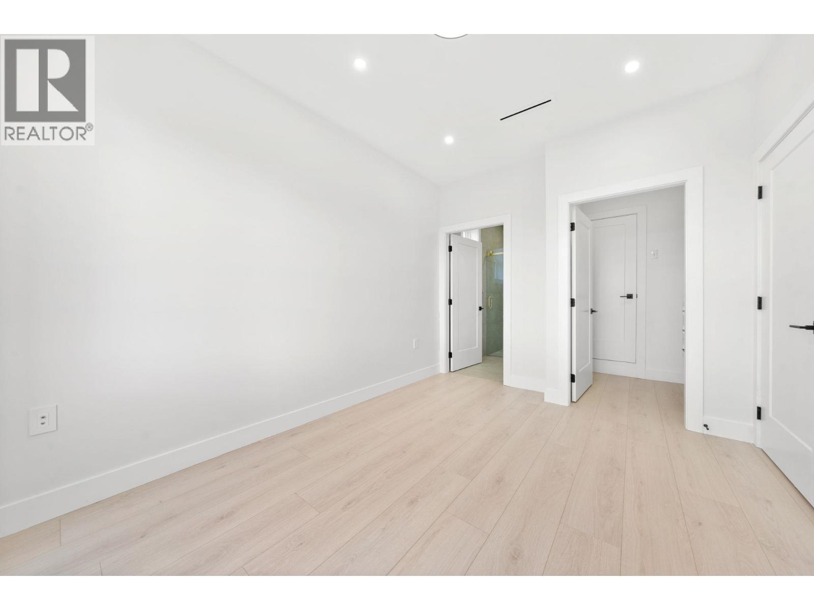 1 3274 E 44th Avenue, Vancouver, British Columbia  V5R 3B1 - Photo 38 - R3062606