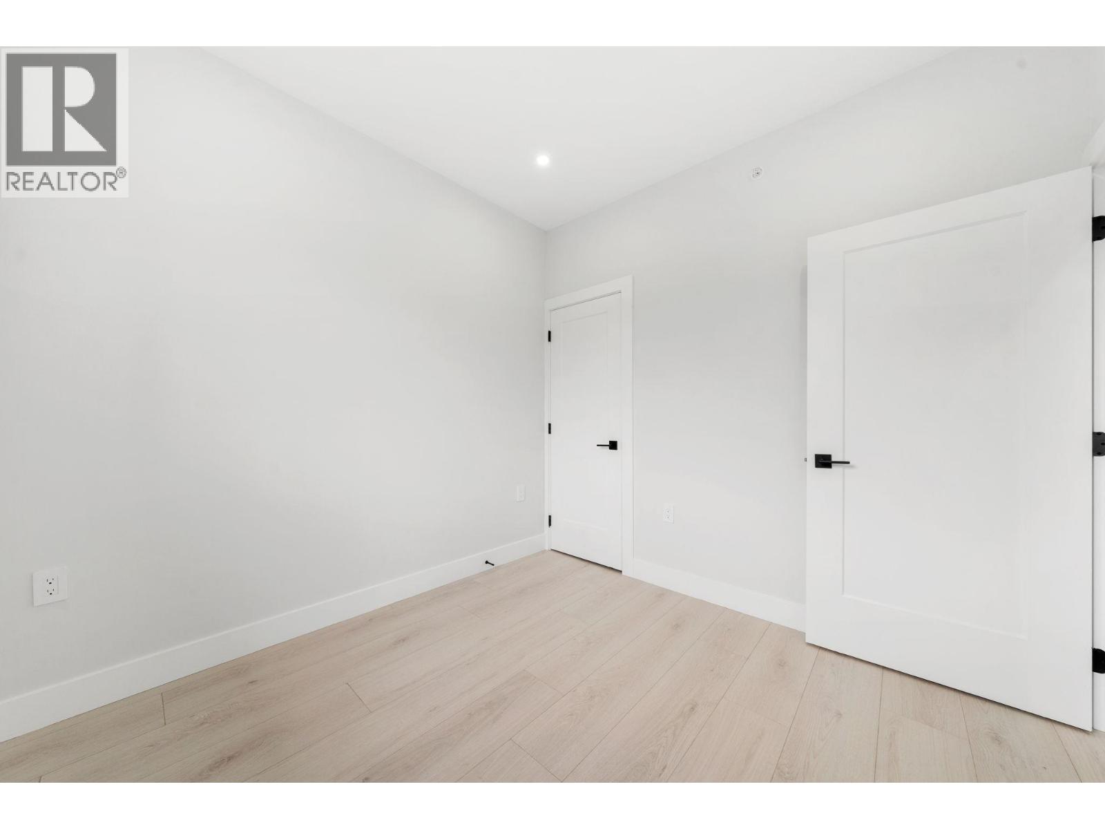 1 3274 E 44th Avenue, Vancouver, British Columbia  V5R 3B1 - Photo 21 - R3062606