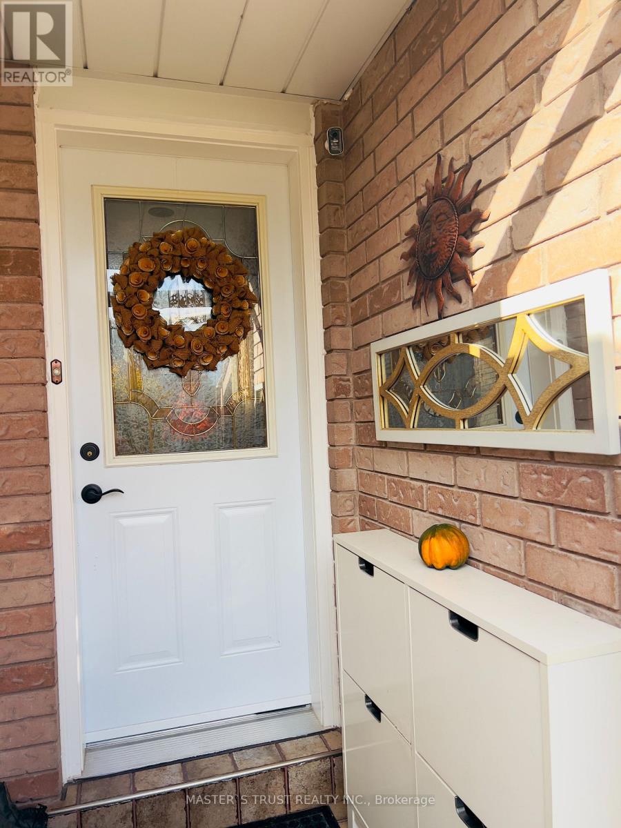 40 Weekes Drive, Ajax, Ontario  L1T 3T2 - Photo 3 - E12486902