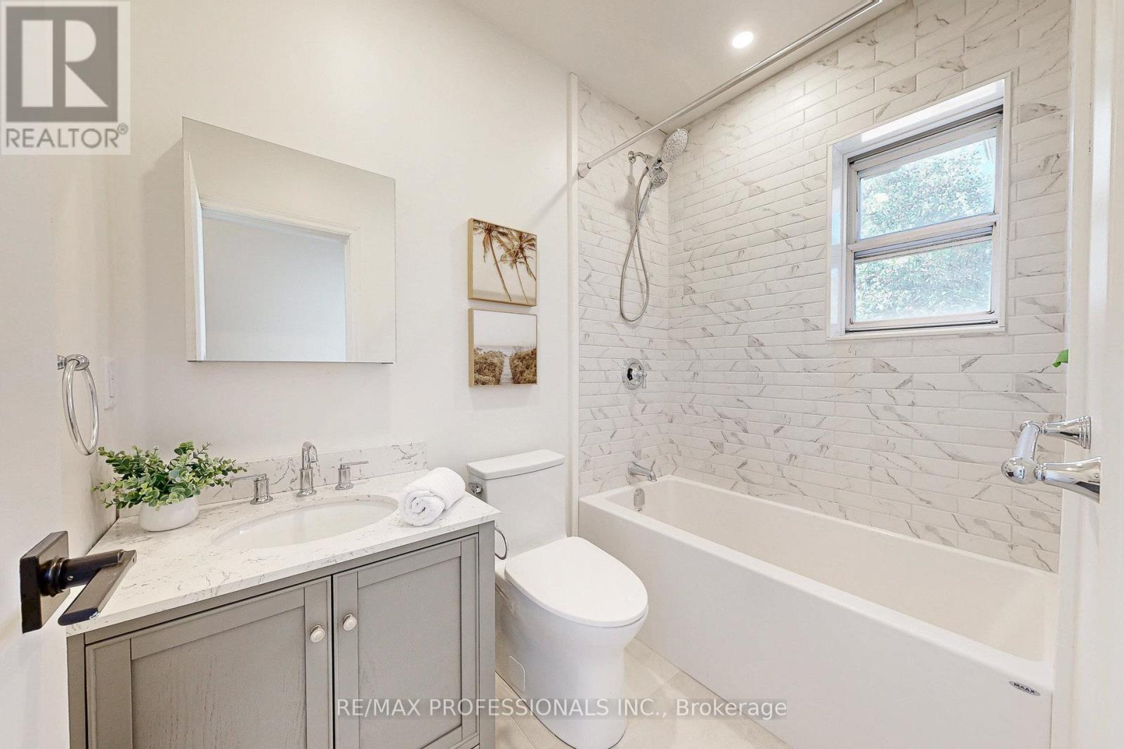 146 Pinegrove Avenue, Toronto, Ontario  M1N 2G9 - Photo 12 - E12486907