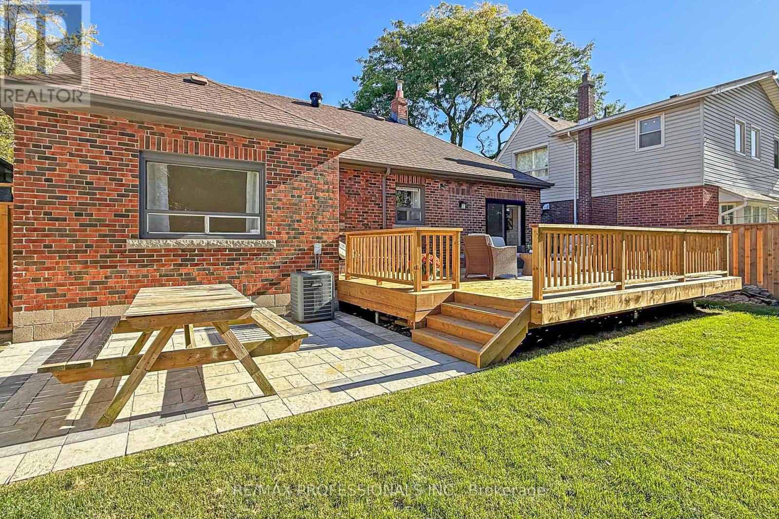 146 Pinegrove Avenue, Toronto, Ontario  M1N 2G9 - Photo 30 - E12486907