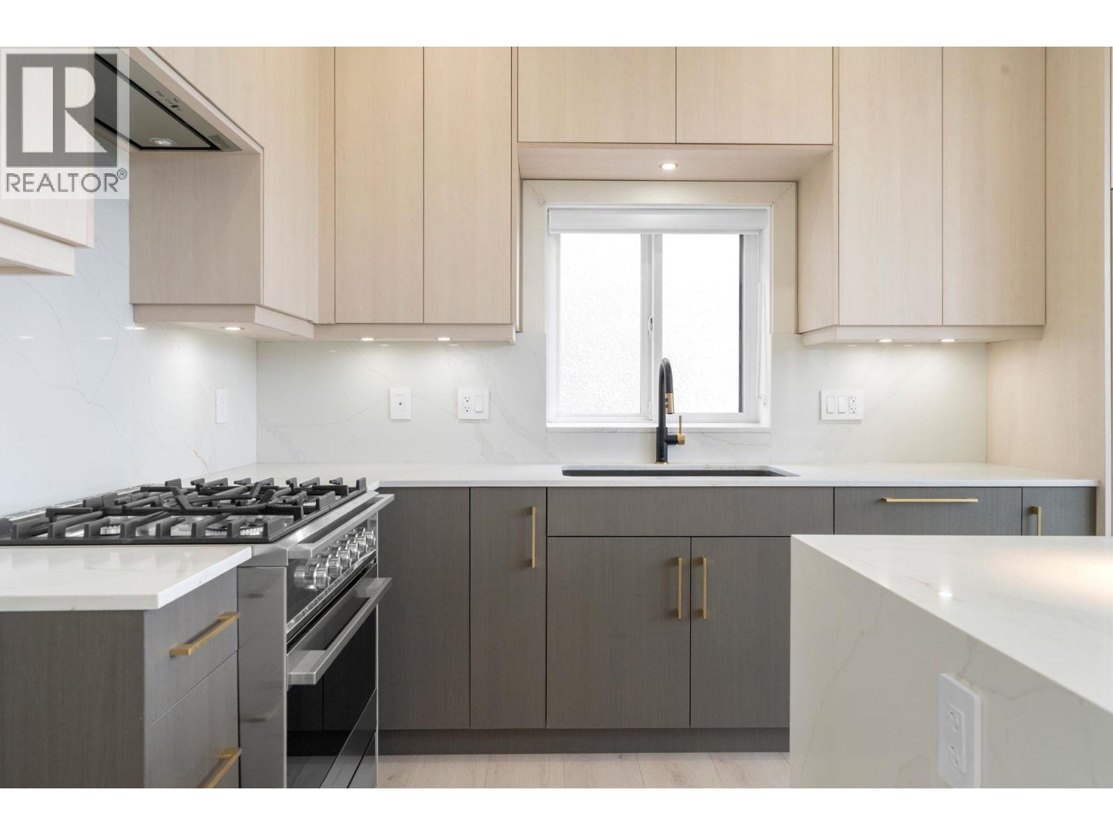 2 3274 E 44th Avenue, Vancouver, British Columbia  V5R 3B1 - Photo 19 - R3062629