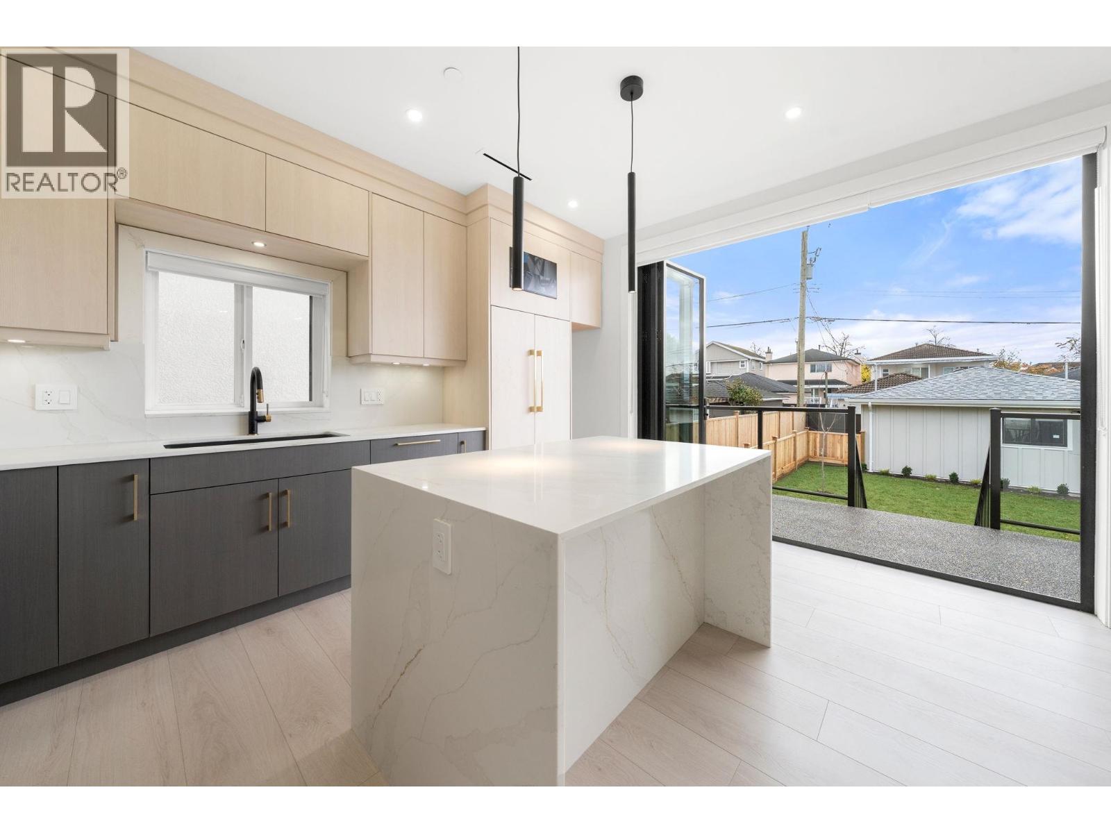 2 3274 E 44th Avenue, Vancouver, British Columbia  V5R 3B1 - Photo 20 - R3062629