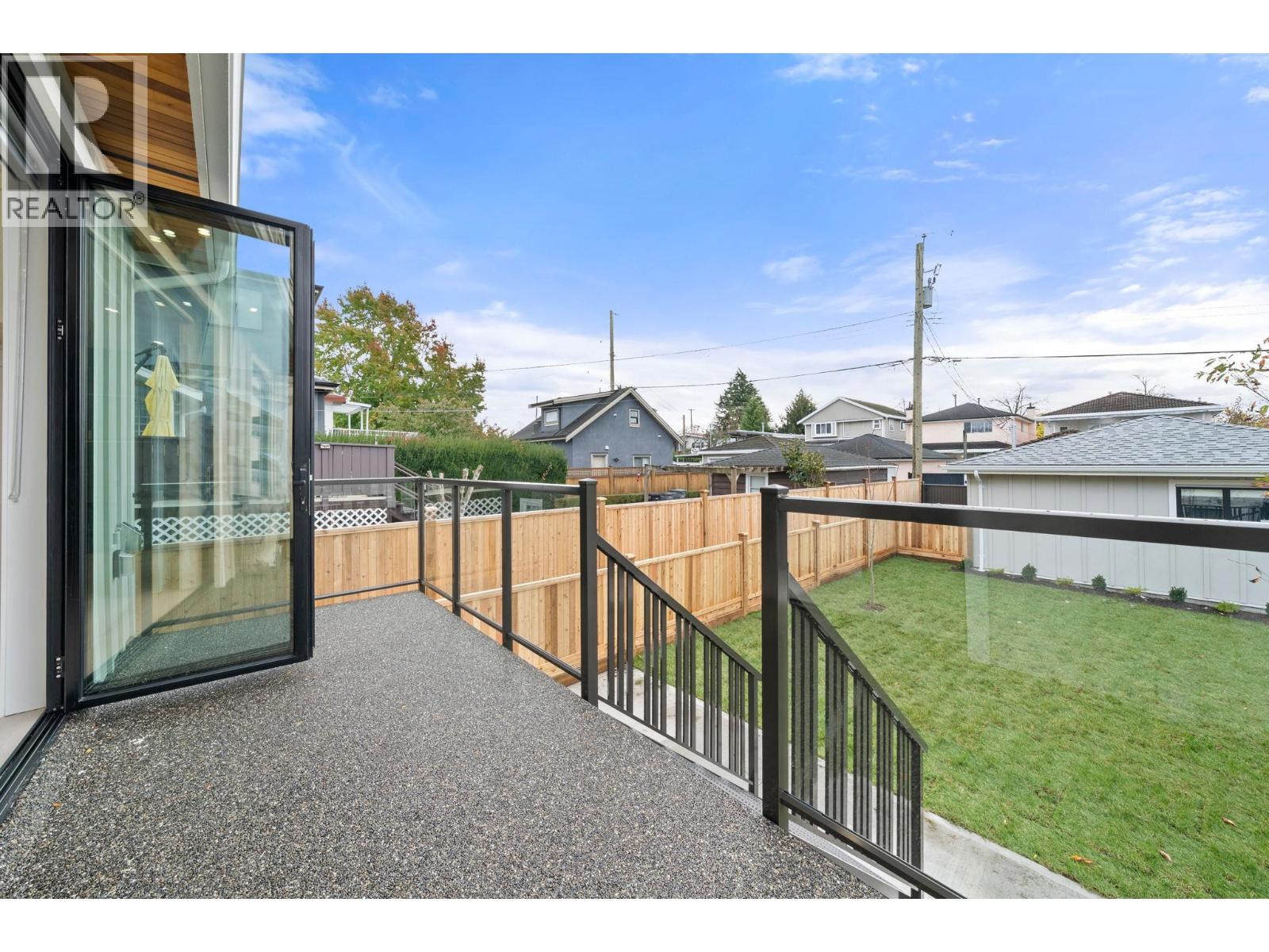 2 3274 E 44th Avenue, Vancouver, British Columbia  V5R 3B1 - Photo 37 - R3062629