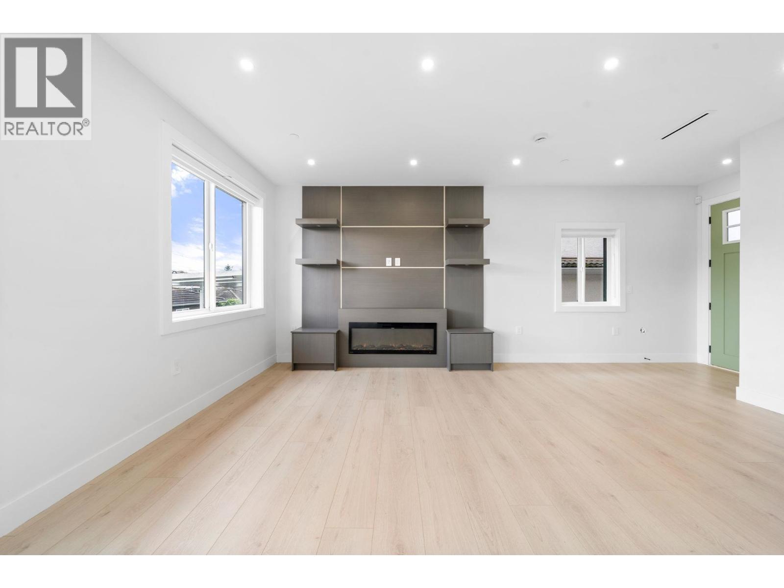 2 3274 E 44th Avenue, Vancouver, British Columbia  V5R 3B1 - Photo 7 - R3062629