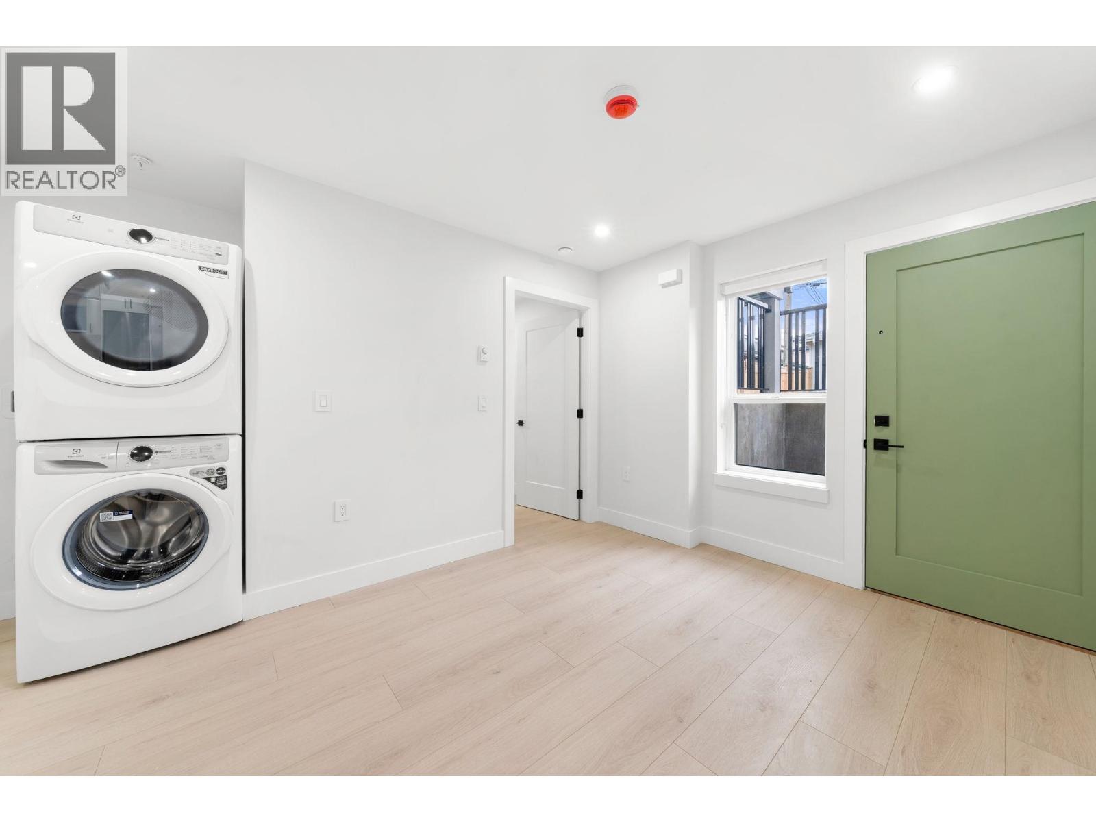 2 3274 E 44th Avenue, Vancouver, British Columbia  V5R 3B1 - Photo 22 - R3062629