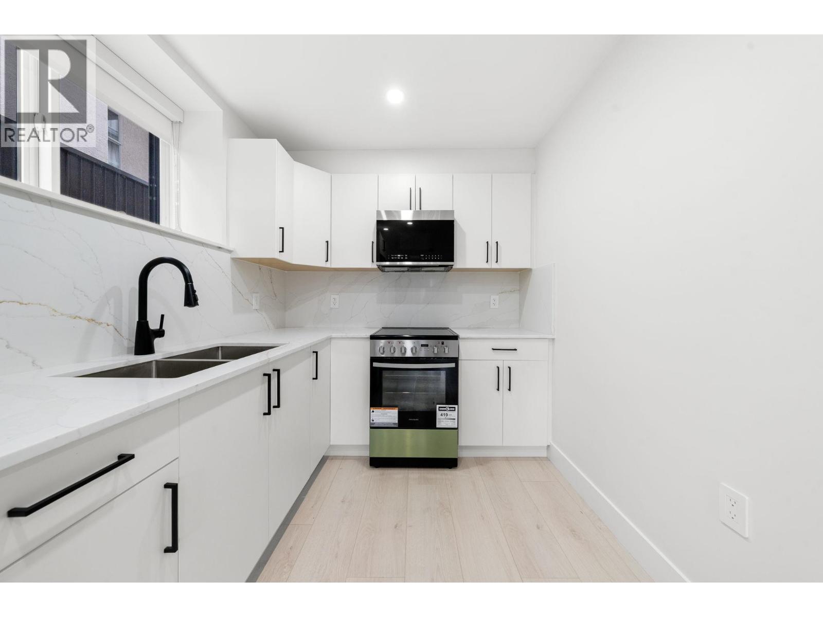 2 3274 E 44th Avenue, Vancouver, British Columbia  V5R 3B1 - Photo 24 - R3062629