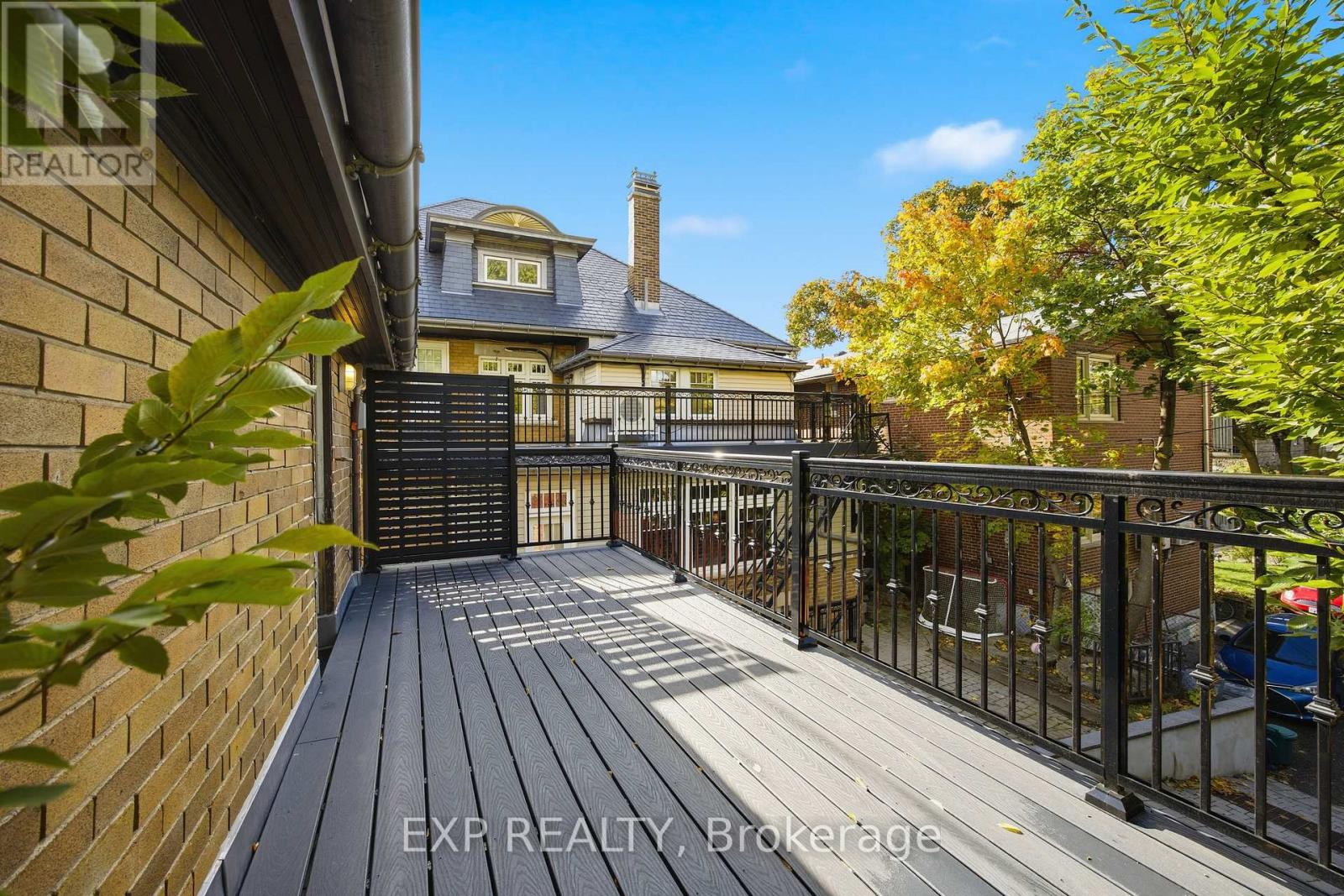 34 High Park Boulevard, Toronto, Ontario  M6R 1M7 - Photo 5 - W12486901