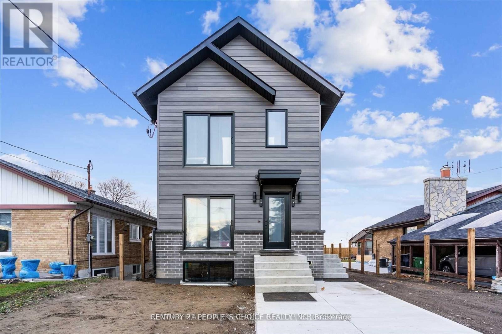 54 WESTHAMPTON DRIVE, Toronto, Ontario