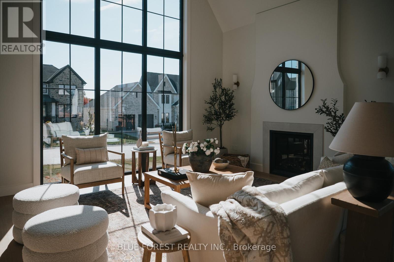 4 Edgeview Crescent, Middlesex Centre, Ontario  N0L 1R0 - Photo 16 - X12486919