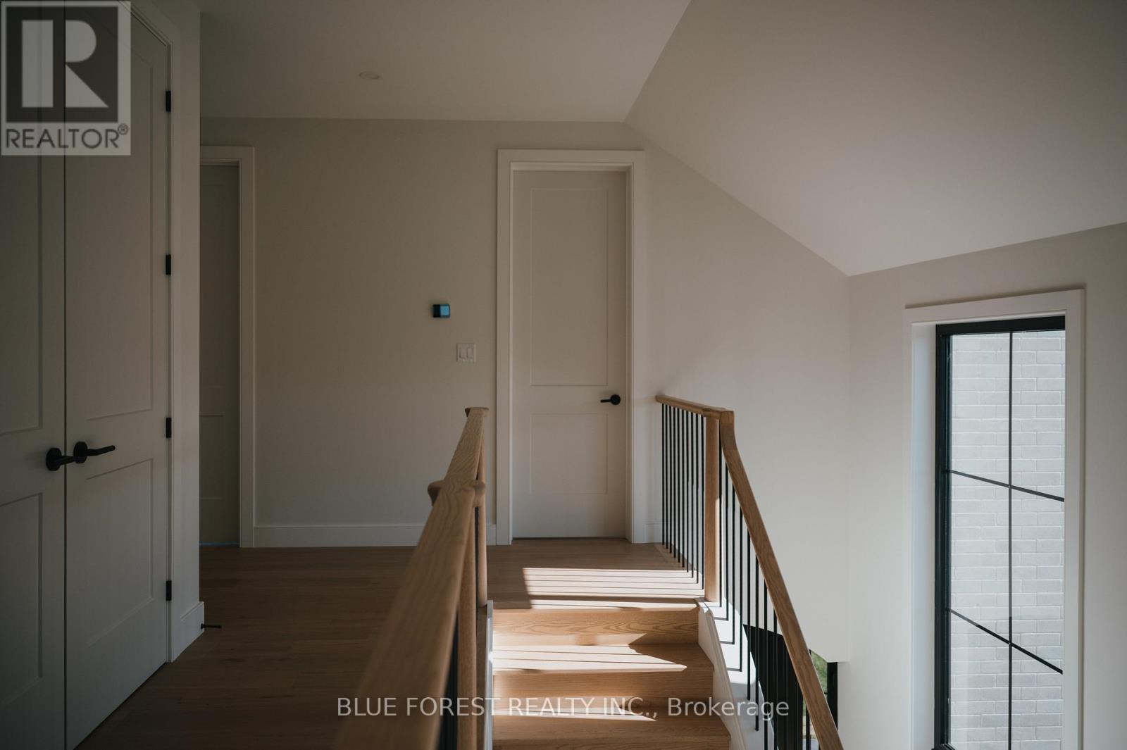 4 Edgeview Crescent, Middlesex Centre, Ontario  N0L 1R0 - Photo 27 - X12486919