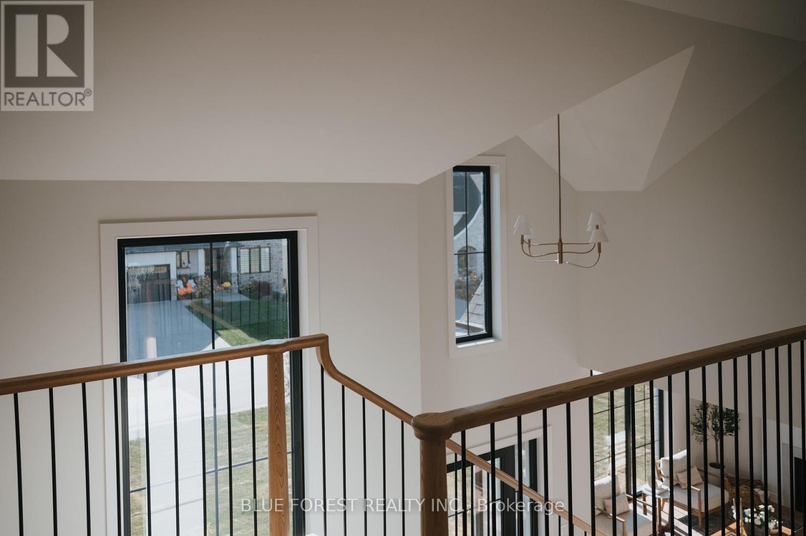 4 Edgeview Crescent, Middlesex Centre, Ontario  N0L 1R0 - Photo 29 - X12486919