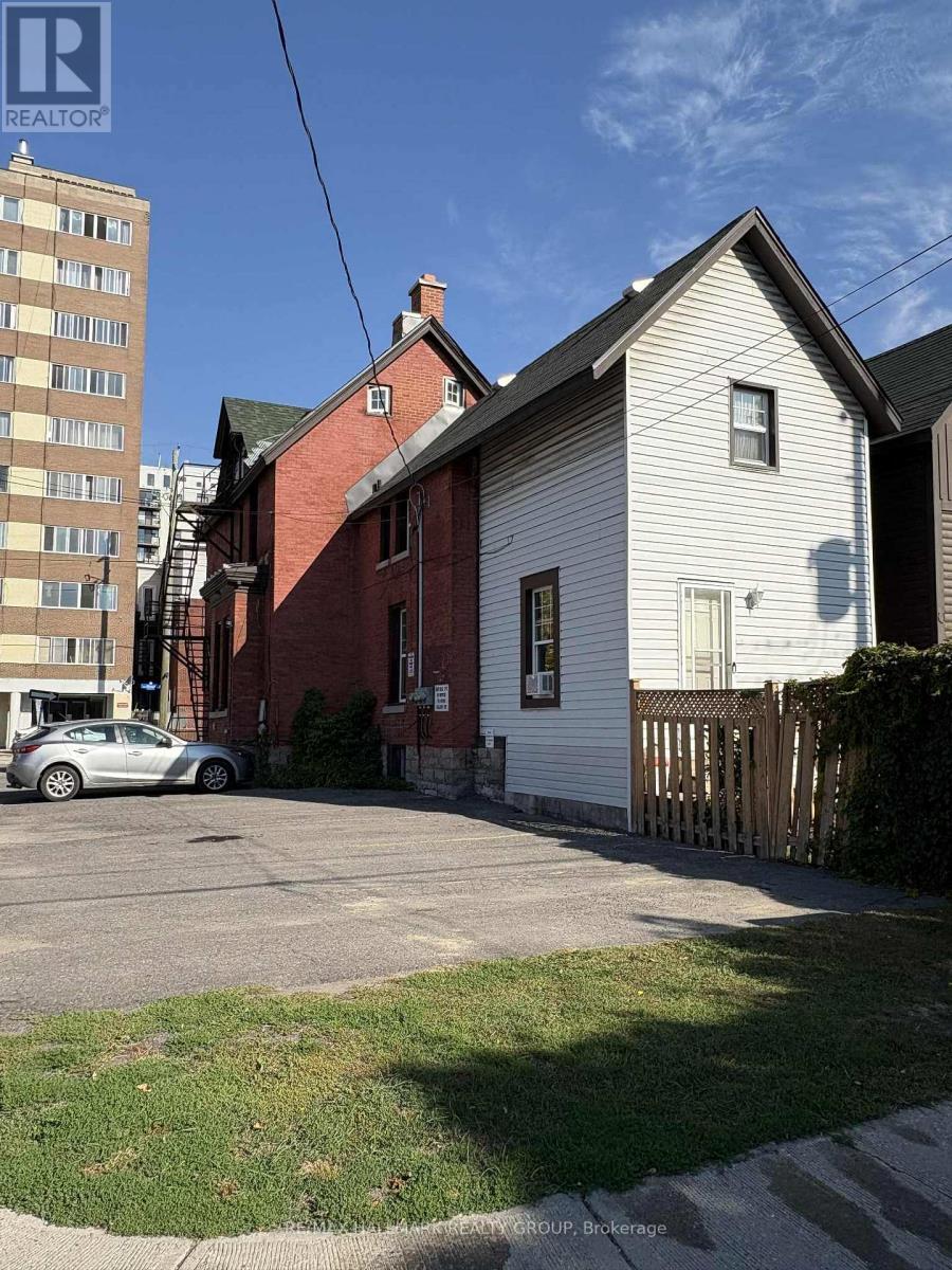 360 Gilmour Street, Ottawa, Ontario  K2P 0R3 - Photo 10 - X12486912