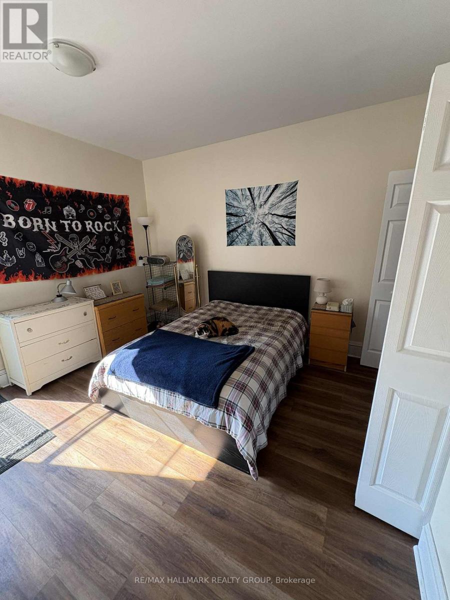 356 Gilmour Street, Ottawa, Ontario  K2P 0R3 - Photo 10 - X12486913