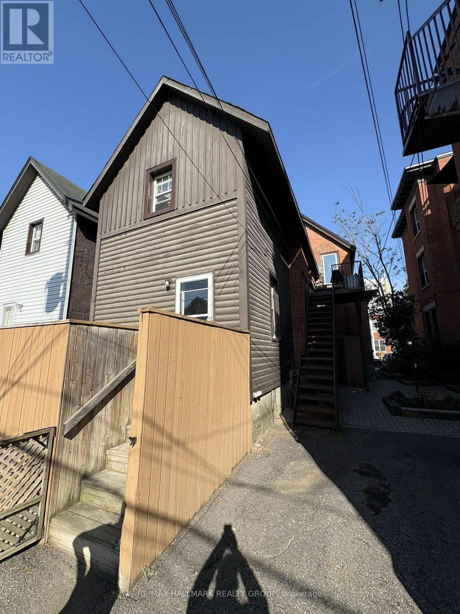 356 Gilmour Street, Ottawa, Ontario  K2P 0R3 - Photo 13 - X12486913