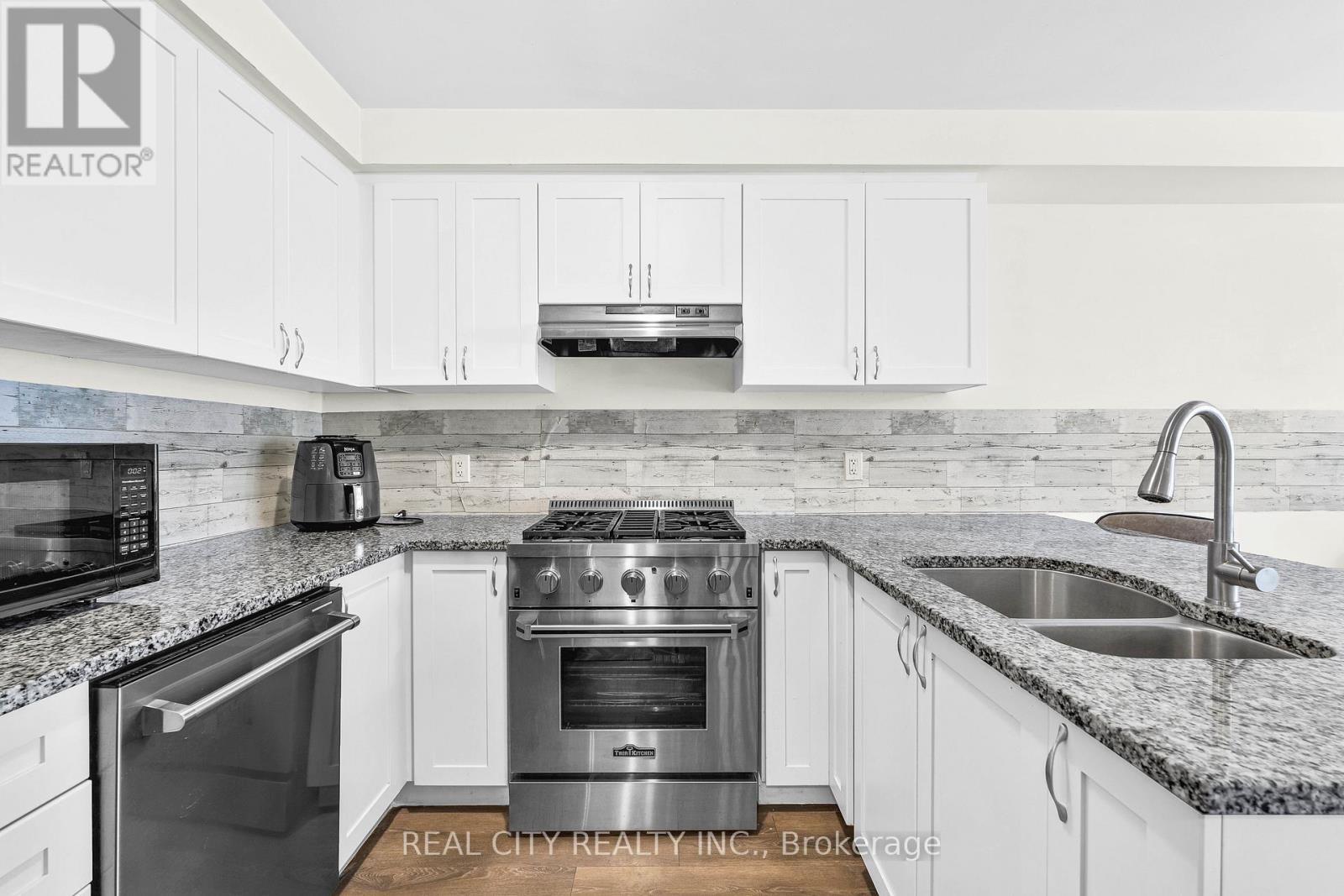 48 - 143 Ridge Road, Cambridge, Ontario  N3E 0E1 - Photo 16 - X12486910