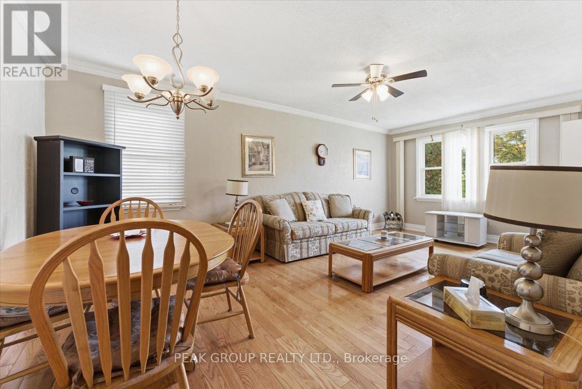 6105 Dixon Street, Niagara Falls, Ontario  L2G 2L4 - Photo 12 - X12486927