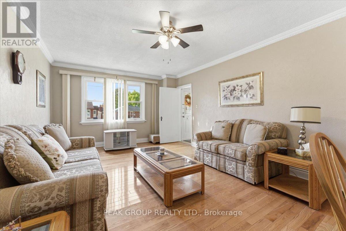 6105 Dixon Street, Niagara Falls, Ontario  L2G 2L4 - Photo 13 - X12486927