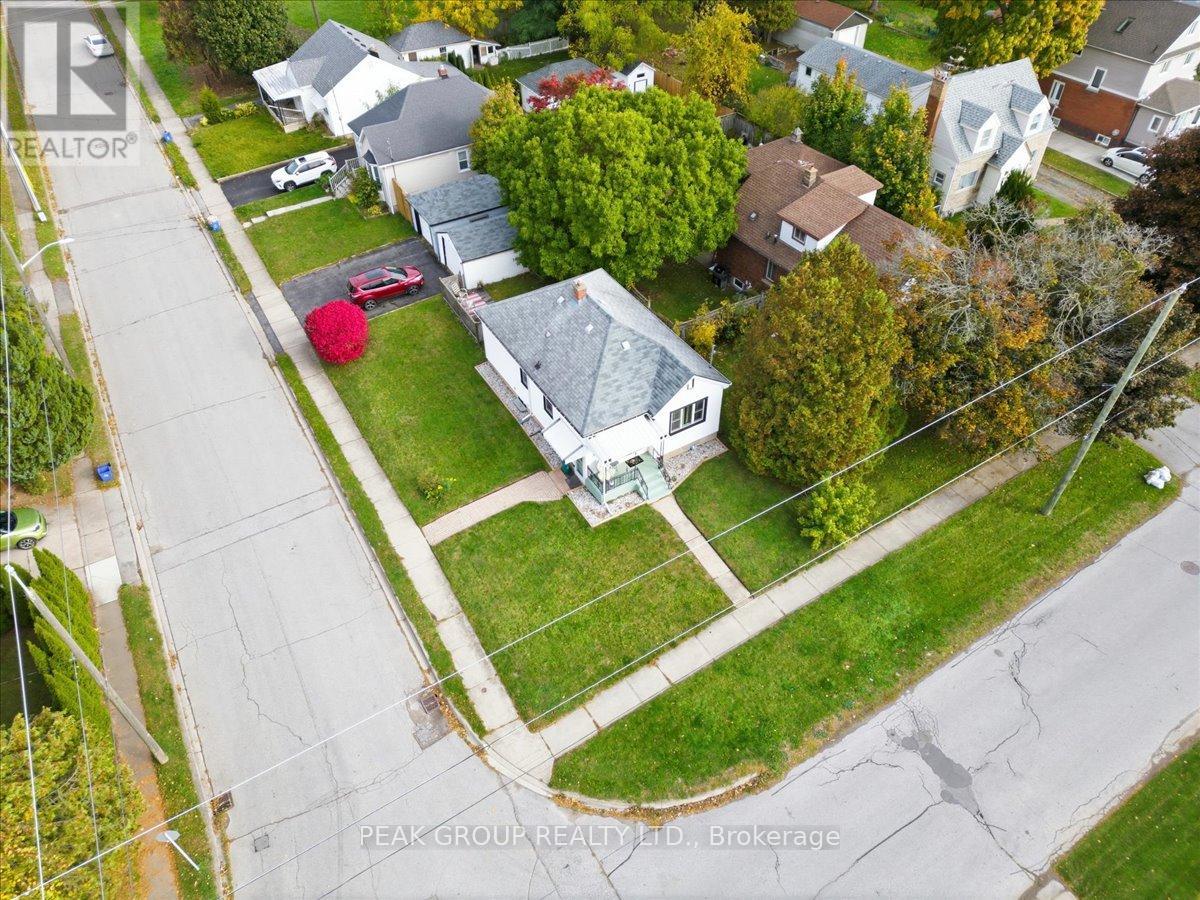6105 Dixon Street, Niagara Falls, Ontario  L2G 2L4 - Photo 4 - X12486927