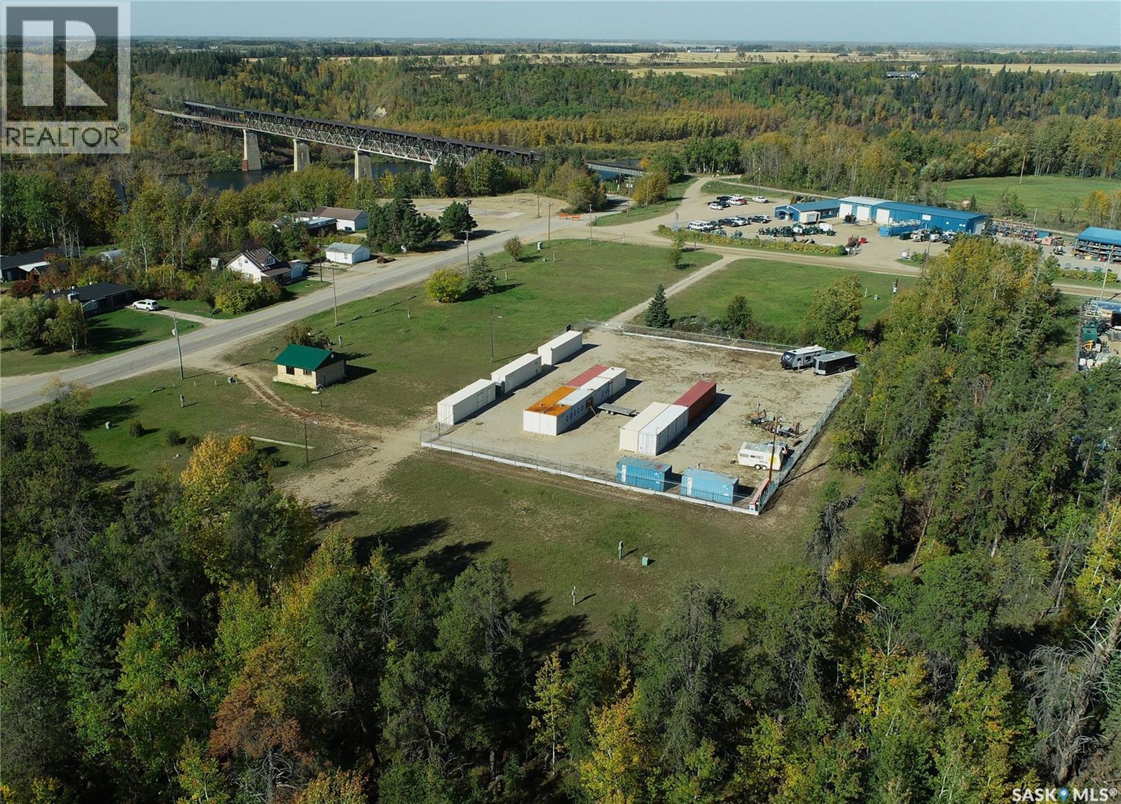 Storage at Bridgeview - 101 HWY 35 N, Nipawin, Saskatchewan