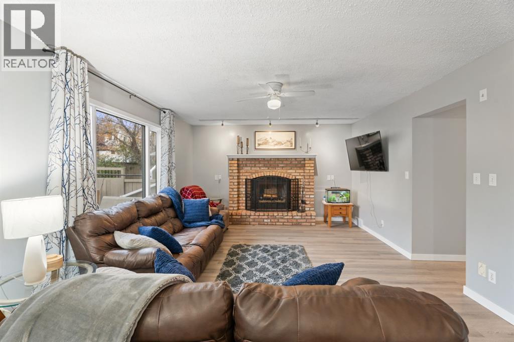 9 Hunters Mews, Okotoks, Alberta  T1S 1M2 - Photo 9 - A2265435