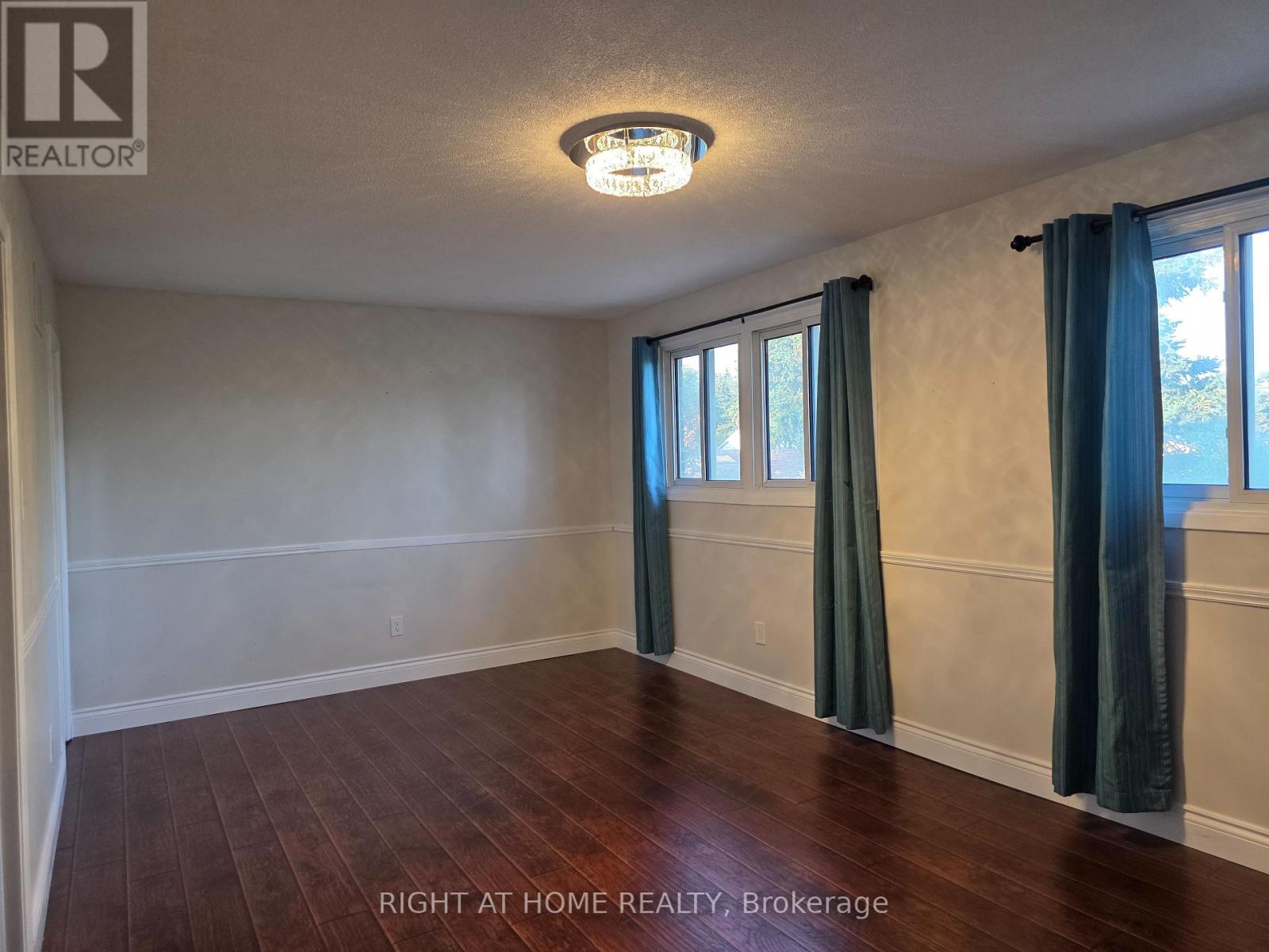 16 Portland Crescent, Newmarket, Ontario  L3Y 6A5 - Photo 12 - N12484831