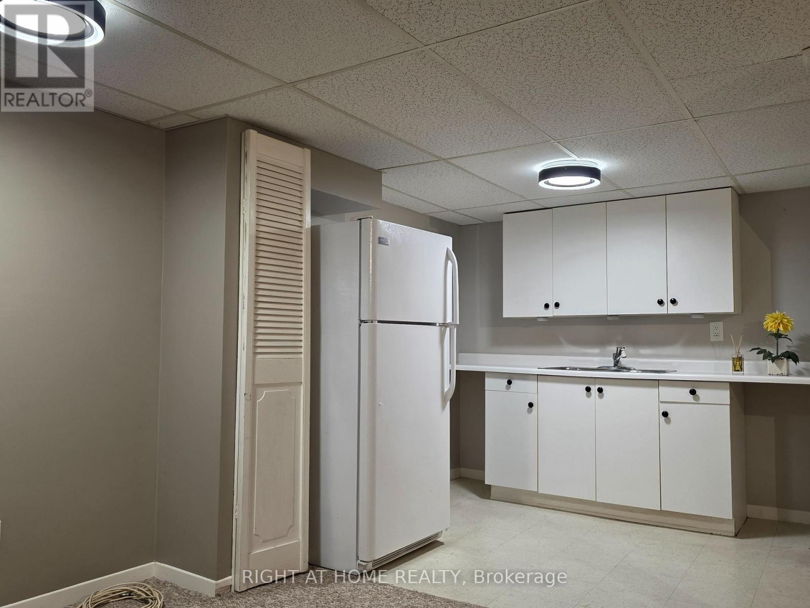 16 Portland Crescent, Newmarket, Ontario  L3Y 6A5 - Photo 23 - N12484831