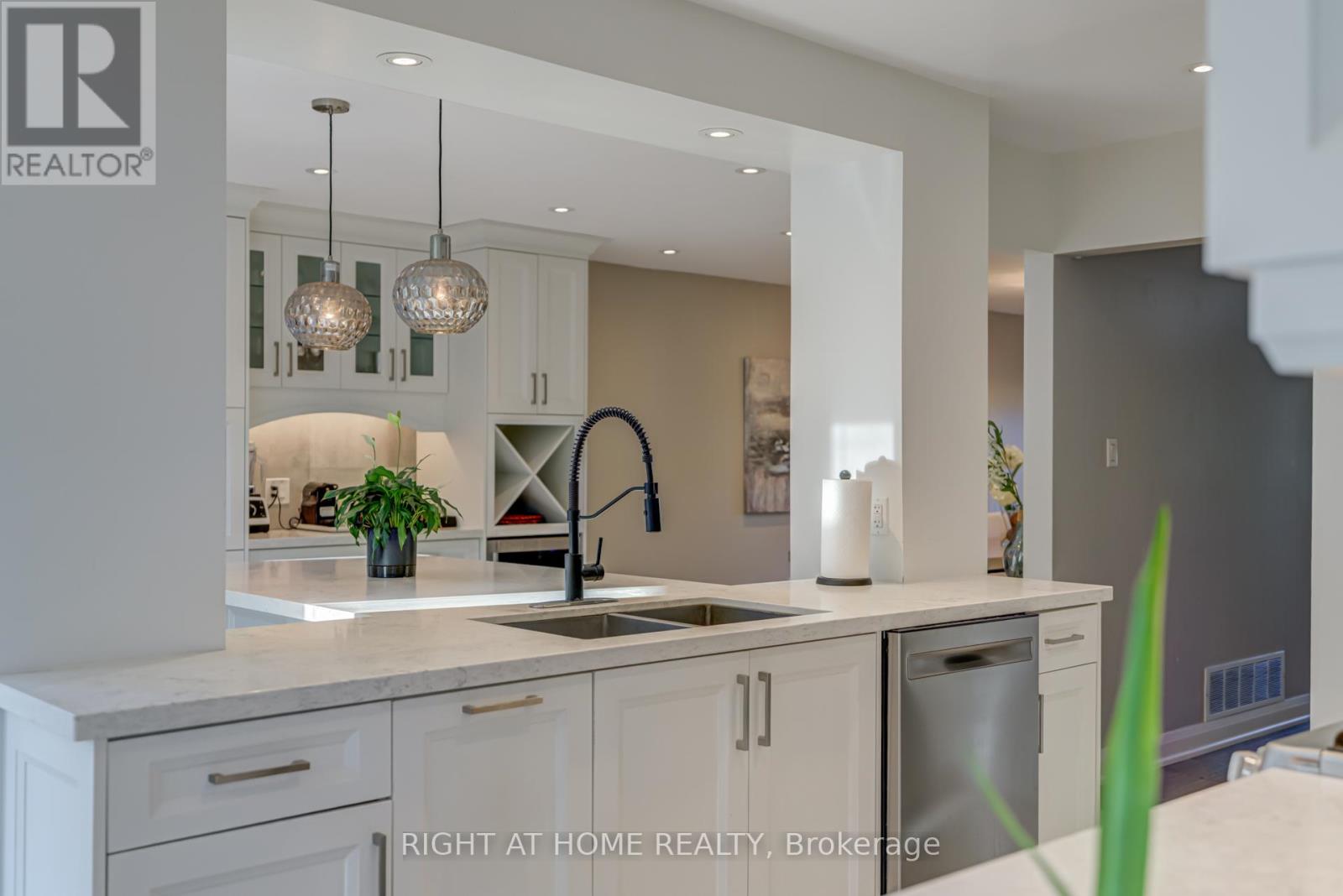 66 Glen Hill Drive, Whitby, Ontario  L1N 7A3 - Photo 11 - E12486922