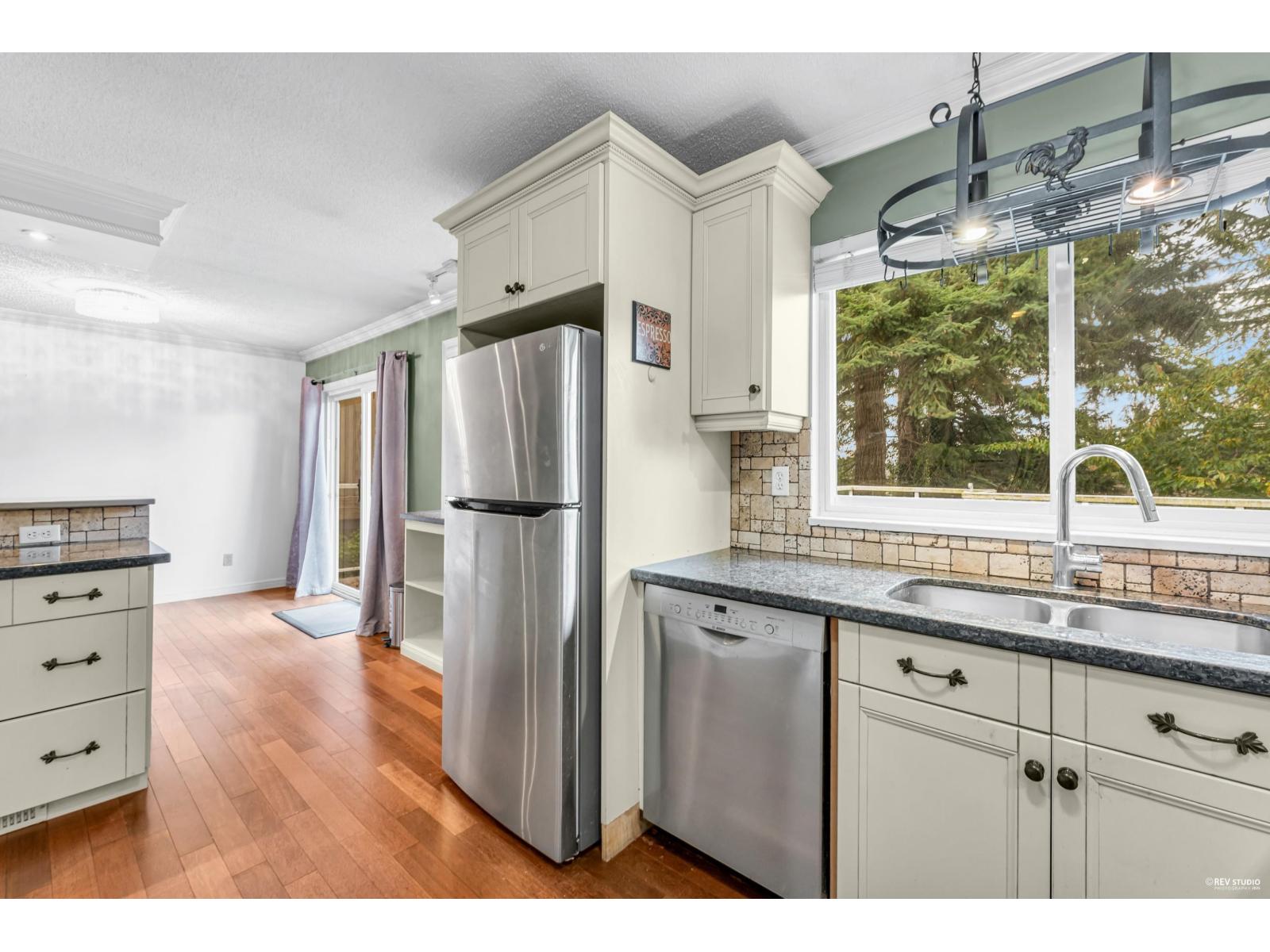 2214 153a Street, Surrey, British Columbia  V4A 4R5 - Photo 7 - R3062452