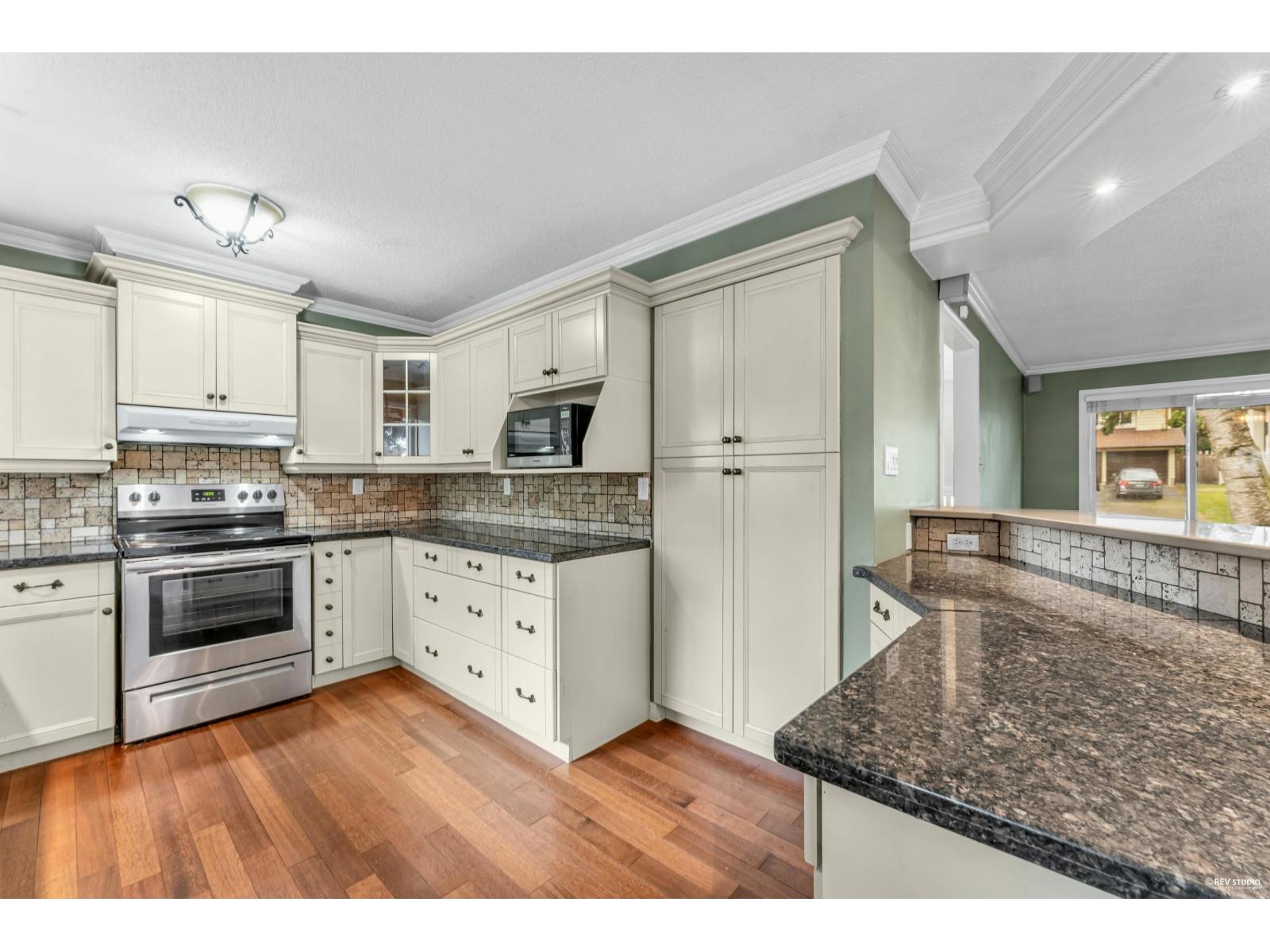 2214 153a Street, Surrey, British Columbia  V4A 4R5 - Photo 8 - R3062452