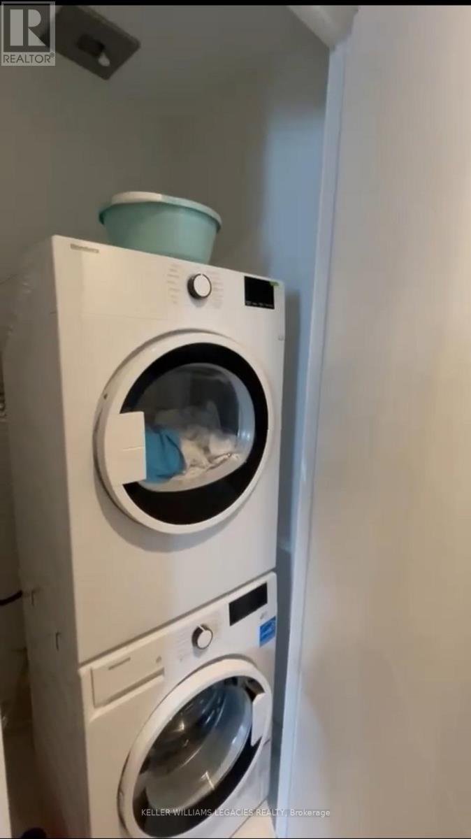 1107 - 5 Buttermill Avenue, Vaughan, Ontario  L4K 0J5 - Photo 10 - N12486916