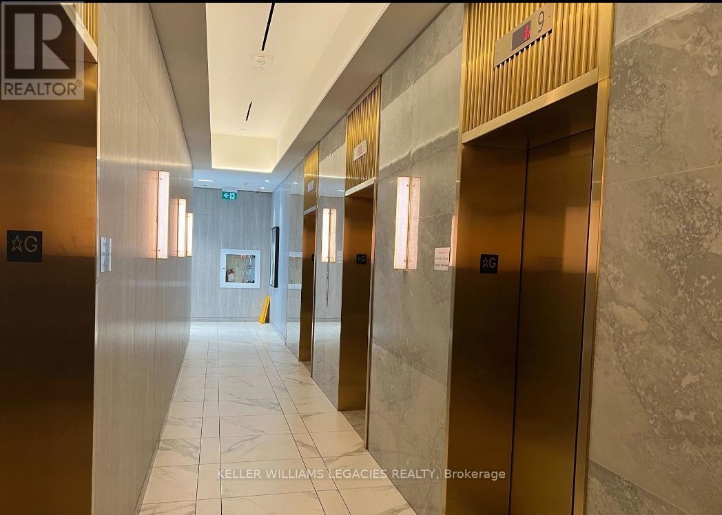 1107 - 5 Buttermill Avenue, Vaughan, Ontario  L4K 0J5 - Photo 5 - N12486916