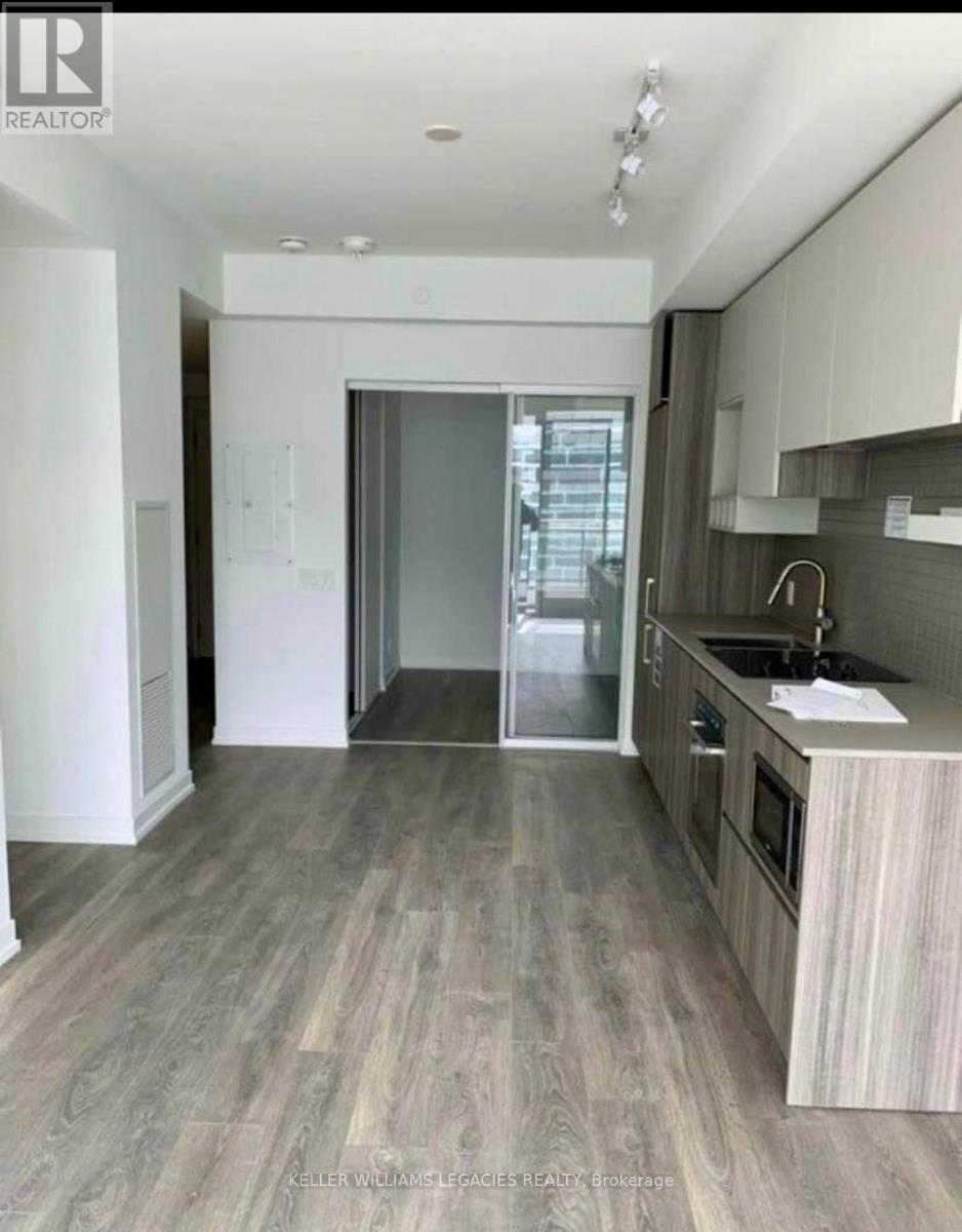 1107 - 5 Buttermill Avenue, Vaughan, Ontario  L4K 0J5 - Photo 8 - N12486916