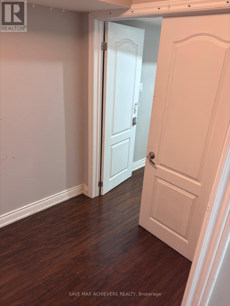 18 Interlude Drive, Brampton, Ontario  L6X 3B1 - Photo 3 - W12486930