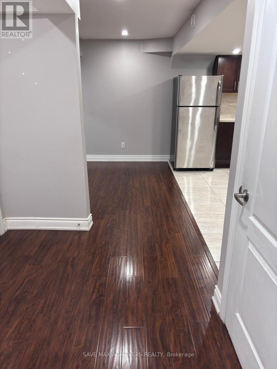 18 Interlude Drive, Brampton, Ontario  L6X 3B1 - Photo 5 - W12486930