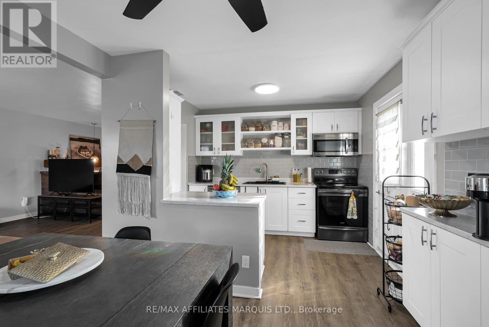 403 Susan Avenue, Cornwall, Ontario  K6J 2E1 - Photo 3 - X12486935