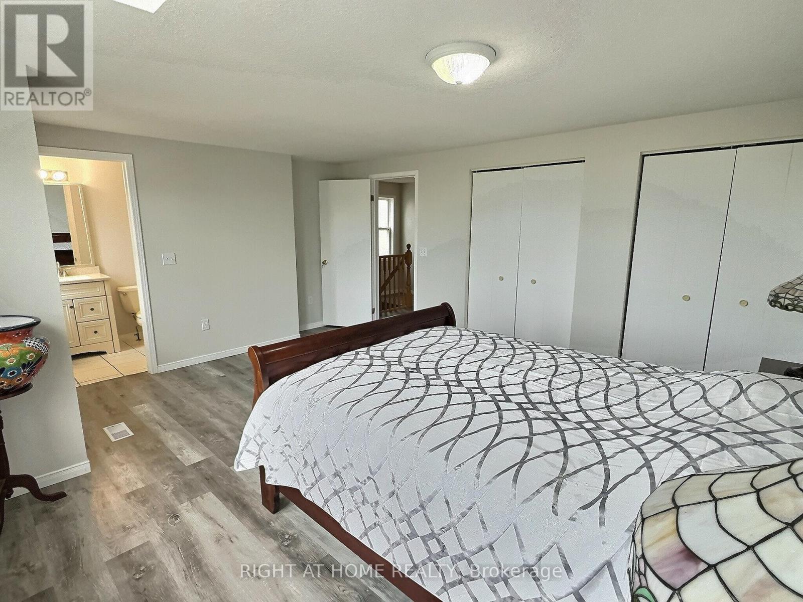 385 Havendale Crescent, Waterloo, Ontario  N2T 2T4 - Photo 11 - X12486931