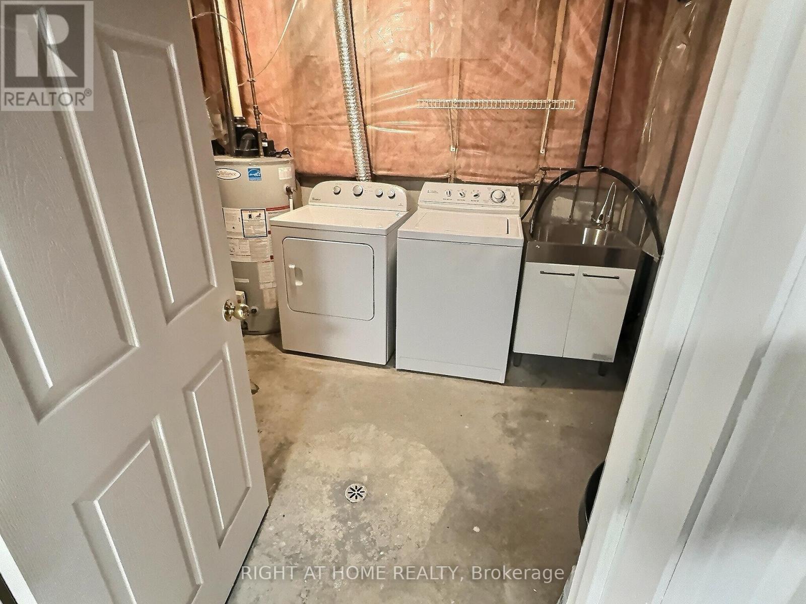 385 Havendale Crescent, Waterloo, Ontario  N2T 2T4 - Photo 22 - X12486931