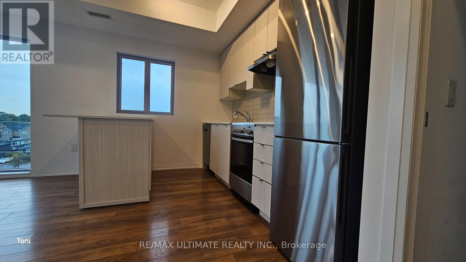 505 - 408 Browns Line, Toronto, Ontario  M8W 0C3 - Photo 6 - W12486528