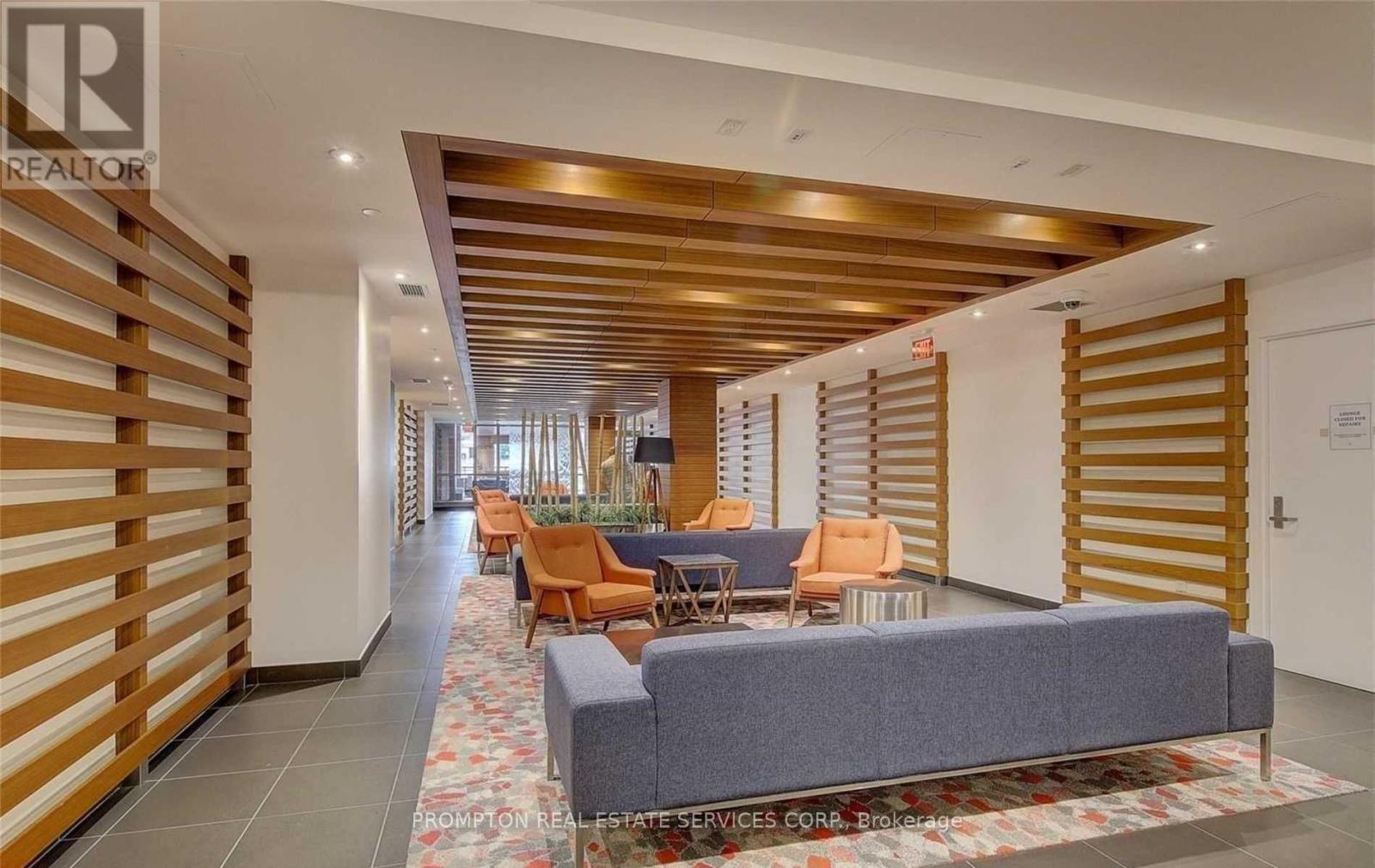 809 - 10 Capreol Court, Toronto, Ontario  M5V 4B3 - Photo 2 - C12486938